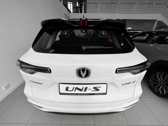 2025 Changan UNI-S I, белый - вид 2