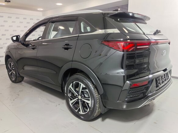 2024 JAC JS6, чёрный, 2864000 рублей - вид 2