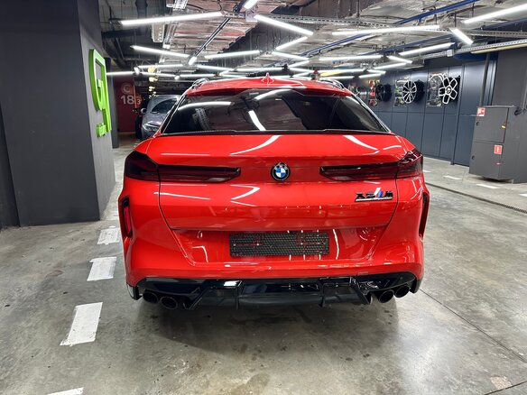 2021 BMW X6 M Competition III (F96), красный, 13000000 рублей - вид 16