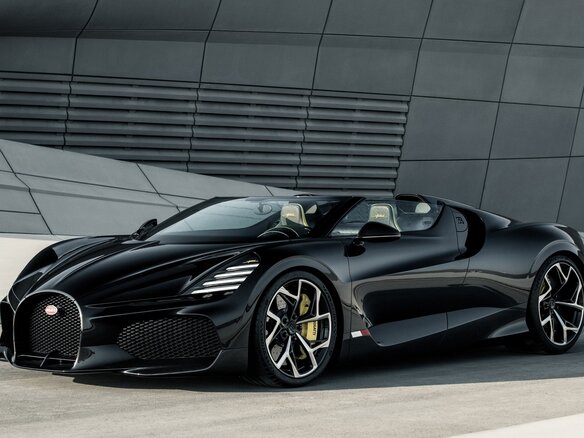2024 Bugatti W16 Mistral, чёрный