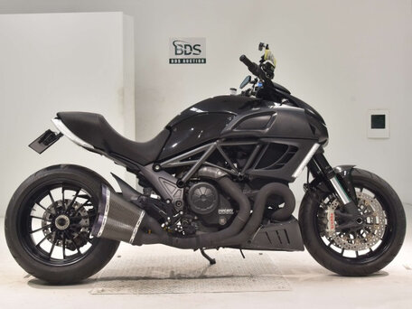2012 Ducati Diavel, чёрный, 579123 рублей, вид 1