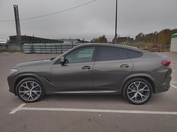 2020 BMW X6 30d III (G06), зелёный, 7000000 рублей - вид 6