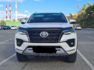 2021 Toyota Fortuner II Рестайлинг, белый, 4400000 рублей, вид 2