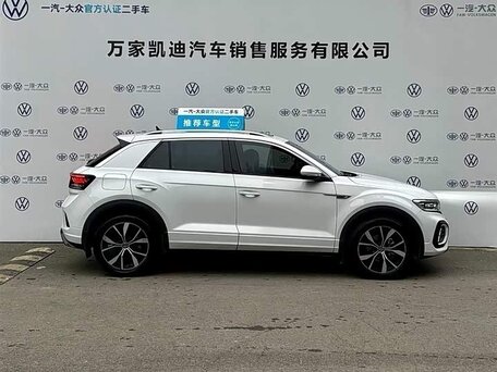 2025 Volkswagen T-Roc I (China Market) Рестайлинг, белый, 2630000 рублей, вид 4