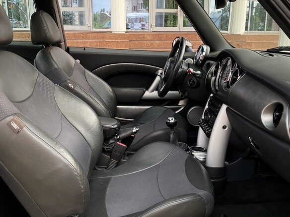 2004 Mini Hatch Cooper S I (R50), жёлтый - вид 34