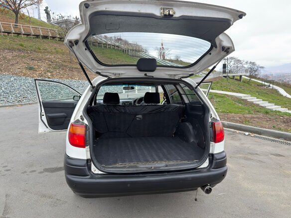 2001 Toyota Caldina II Рестайлинг, белый, 270000 рублей - вид 7