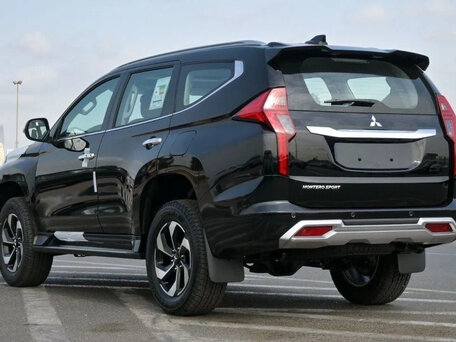 2026 Mitsubishi Montero Sport III Рестайлинг, чёрный, 7250000 рублей, вид 3