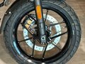 2025 Royal Enfield Guerrilla 450, чёрный, 554000 рублей - вид 7