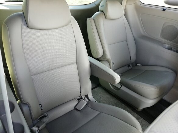 2016 Kia Carnival III, белый - вид 8