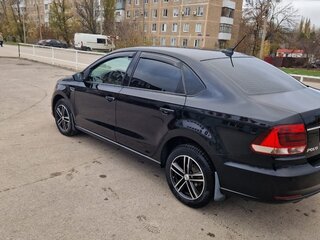 2018 Volkswagen Polo V Рестайлинг, чёрный, 1200000 рублей, вид 3