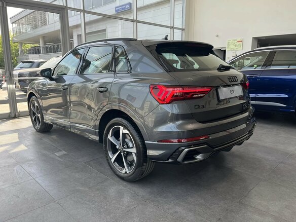 2026 Audi Q3 35 TFSI II (F3), серый, 4300000 рублей - вид 3
