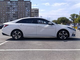 2022 Hyundai Elantra VII (CN7), белый, 2015000 рублей, вид 4