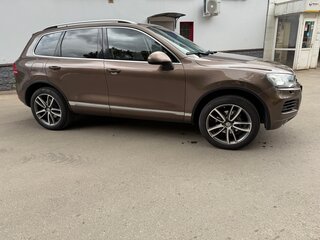2011 Volkswagen Touareg II, коричневый, 2250000 рублей, вид 4