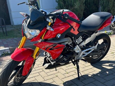 2018 BMW G 310 R, красный, 575000 рублей, вид 5