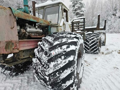 1997 ХТЗ Т-150К, красный, 3600000 рублей, вид 2