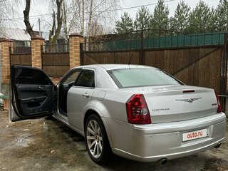 2008 Chrysler 300C SRT8 I, серебристый, 2000000 рублей, вид 5