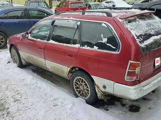 1996 Toyota Corolla VII (E100), красный, 180000 рублей, вид 3