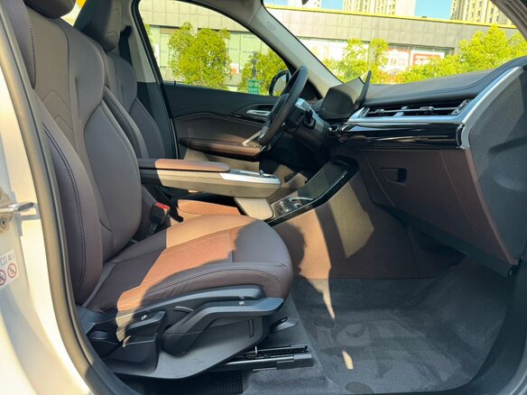 2023 BMW X1 Long 20Li sDrive III (U11/U12), белый, 2523400 рублей - вид 7