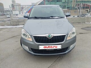 2012 Skoda Fabia II Рестайлинг, серый, 570000 рублей, вид 3