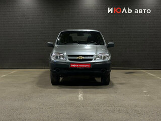 2013 Chevrolet Niva I Рестайлинг, серый, 550000 рублей, вид 2
