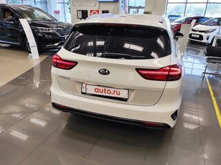 2021 Kia Ceed III, белый, 2100000 рублей, вид 5