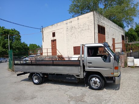 1987 Toyota Dyna, золотистый, 1200000 рублей, вид 3