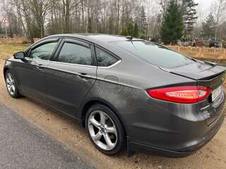 2015 Ford Fusion (North America) II, серый, 900000 рублей, вид 3