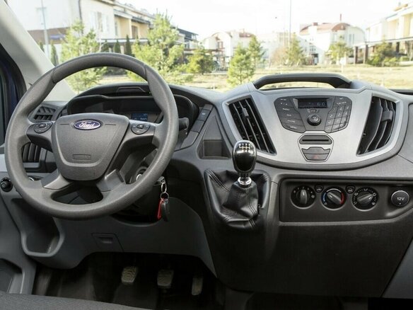 2018 Ford Transit, белый, 2500000 рублей - вид 4