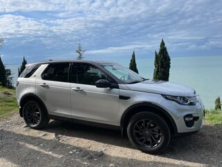 2017 Land Rover Discovery Sport I, серебристый, 2290000 рублей, вид 4