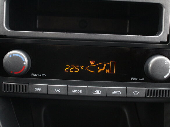 2011 SsangYong Kyron I Рестайлинг, белый, 980000 рублей - вид 17