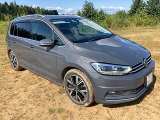 2021 Volkswagen Touran II, серый, 1870000 рублей, вид 2