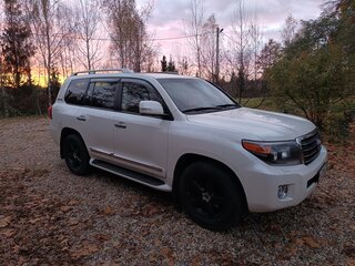2014 Toyota Land Cruiser 200 Series Рестайлинг 1, белый, 5750000 рублей, вид 5
