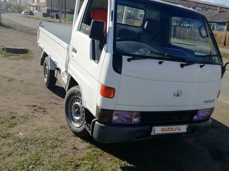 1996 Toyota HiAce, белый, 550000 рублей, вид 1