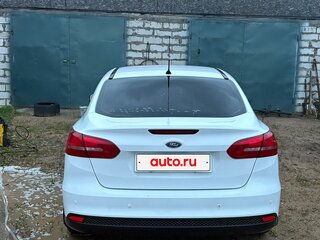 2016 Ford Focus III Рестайлинг, белый, 999999 рублей, вид 5