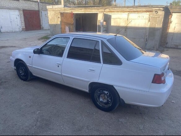 2009 Daewoo Nexia I Рестайлинг, белый, 215000 рублей - вид 6