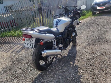 2000 Yamaha FZS600 Fazer, серебристый, 305000 рублей, вид 1