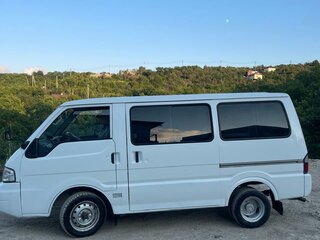 2001 Mitsubishi Delica IV, белый, 600000 рублей, вид 4