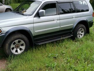 2004 Mitsubishi Pajero Sport I, серебристый, 1300000 рублей, вид 4