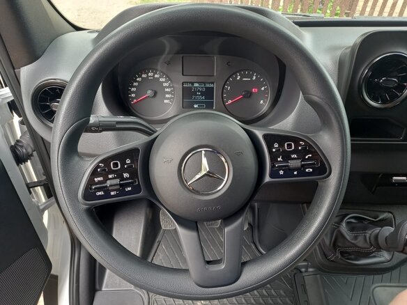 2022 Mercedes-Benz Sprinter, белый, 5400000 рублей - вид 10