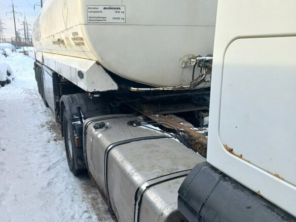 2008 Iveco Stralis, белый, 1300000 рублей - вид 4