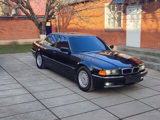 1996 BMW 7 серии 728i III (E38), зелёный, 1000050 рублей, вид 1