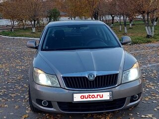 2011 Skoda Octavia II (A5) Рестайлинг, серый, 670000 рублей, вид 1