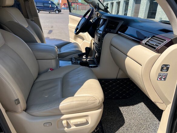 2011 Lexus LX 570 III, чёрный, 4190000 рублей - вид 11