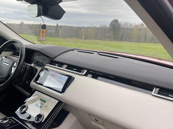 2017 Land Rover Range Rover Velar I, красный, 2800000 рублей - вид 10