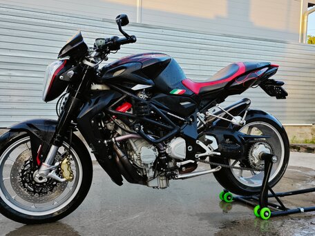 2015 MV Agusta Brutale 1090, чёрный, 650000 рублей, вид 1