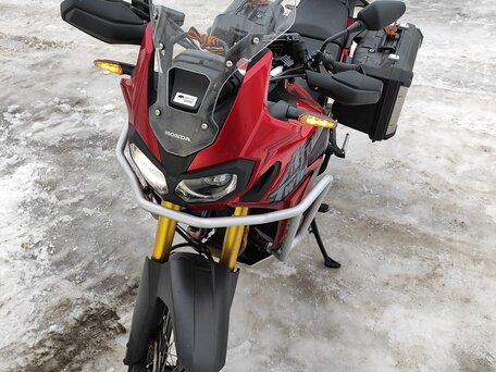 2017 Honda CRF 1000L Africa Twin, красный, 1530000 рублей, вид 4