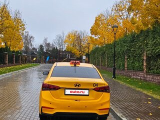 2018 Hyundai Solaris II, жёлтый, 770000 рублей, вид 4