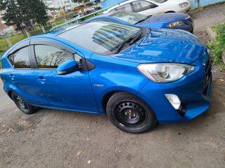 2016 Toyota Aqua I Рестайлинг, синий, 1000000 рублей, вид 1