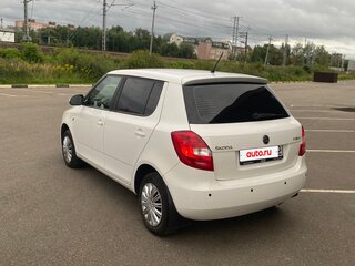2013 Skoda Fabia II Рестайлинг, белый, 850000 рублей, вид 3