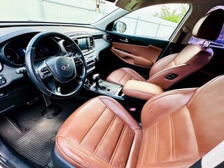 2018 Kia Sorento III Prime Рестайлинг, белый, 2500000 рублей, вид 5